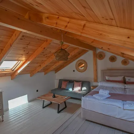 Villa Garifalia With Sauna & Hydromassage
